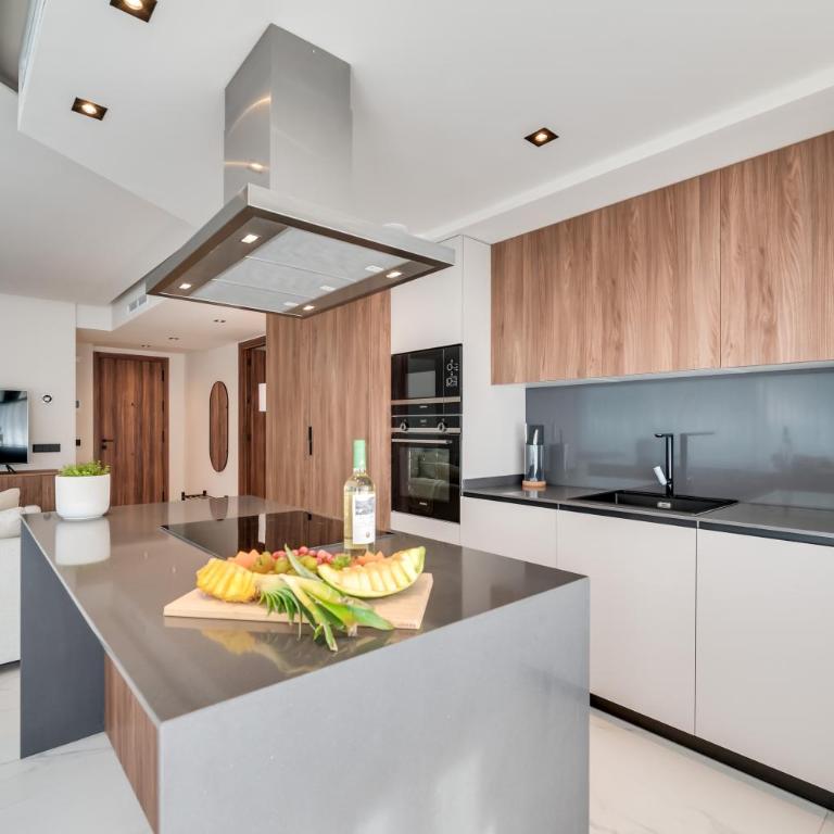 Newly Built 3 BDRM Luxury Apt Close to the Beach - Apartamento de 3 dormitorios - 22