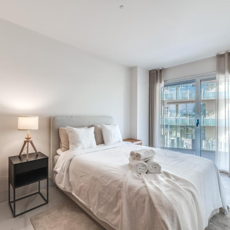 Newly Built 3 BDRM Luxury Apt Close to the Beach - Apartamento de 3 dormitorios - 34