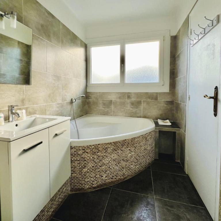Hôtel Le Littoral - Berck sur Mer - Chambre Double Deluxe avec Baignoire - 3