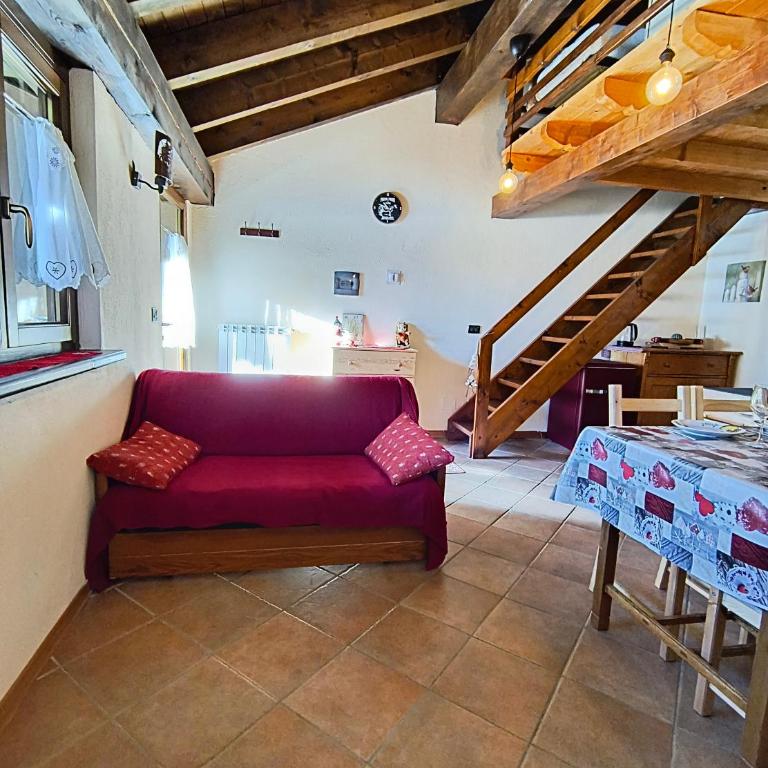 Petit Royal - Maisons de Charme Valle d'Aosta - Appartamento per 6 persone - con Balcone, Giardino e Soppalco - Appartamento con 2 Camere da Letto - 54