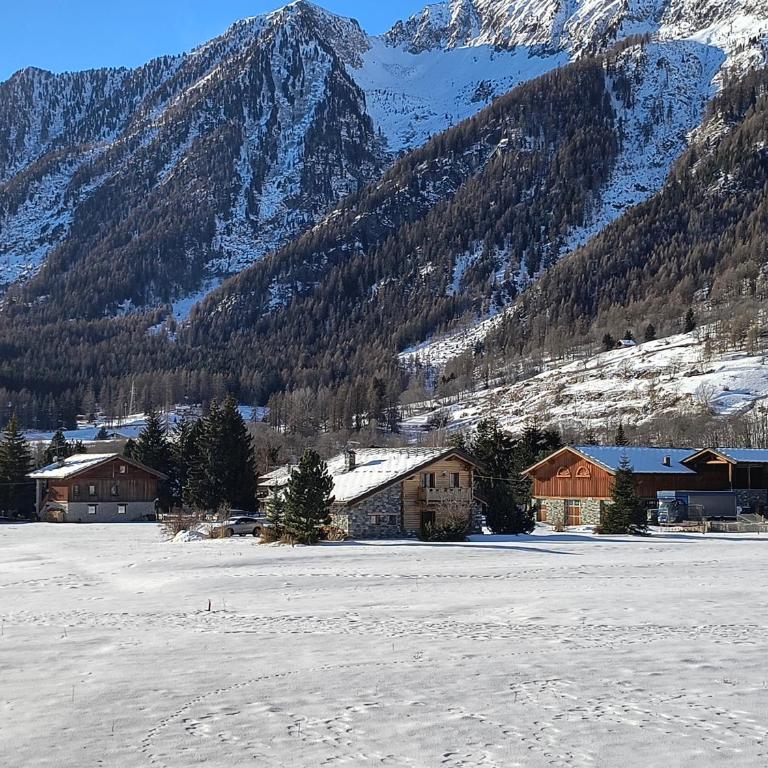 Petit Royal - Maisons de Charme Valle d'Aosta - Appartamento per 6 persone - con Balcone, Giardino e Soppalco - Appartamento con 2 Camere da Letto - 31