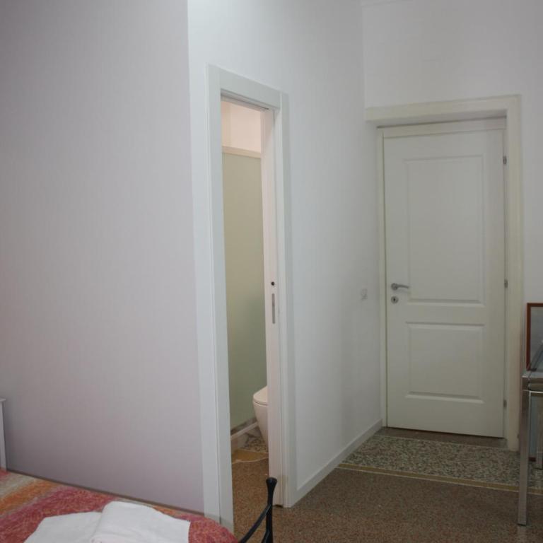 Holidays in Rome - Guesthouse - Camera Matrimoniale Superior - 18