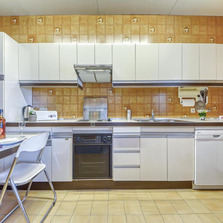 Apartment in Roses with Terrace Views - Three-Bedroom Apartment - 8
