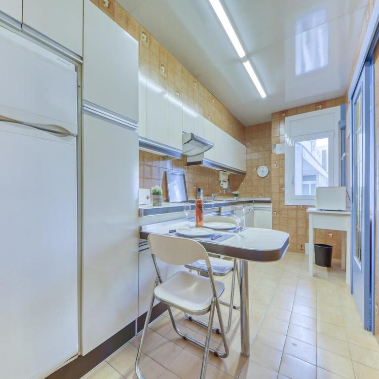 Apartment in Roses with Terrace Views - Three-Bedroom Apartment - 9