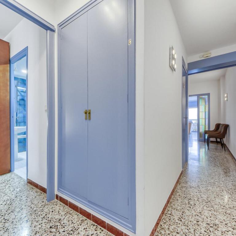 Apartment in Roses with Terrace Views - Three-Bedroom Apartment - 3