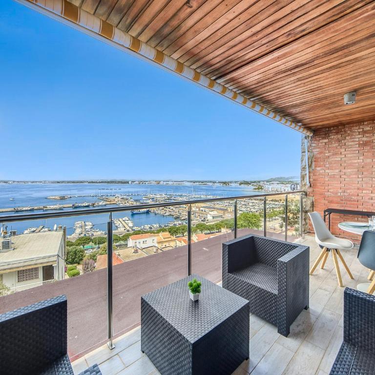 Apartment in Roses near Playa de Roses - Two-Bedroom Apartment - 5