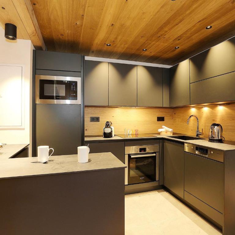 Appartement raffiné 3 chambres à Courchevel 1850 avec skis aux pieds et WIFI - Apartamento de 3 dormitorios - 2