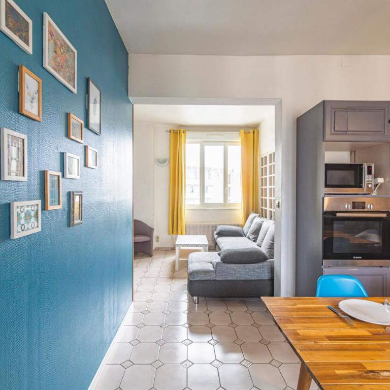 Grand appartement Reims gare centre 4 chambres - Appartamento - 8