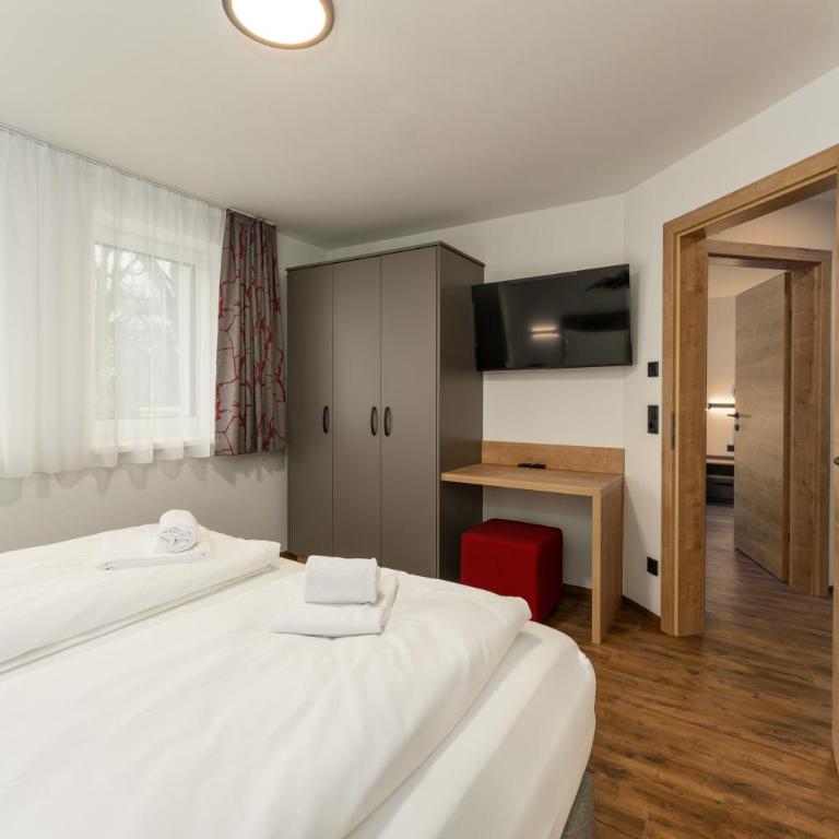 Das Ennshaus by Schladming-Appartements - Apartment mit 3 Schlafzimmern und Balkon - 5