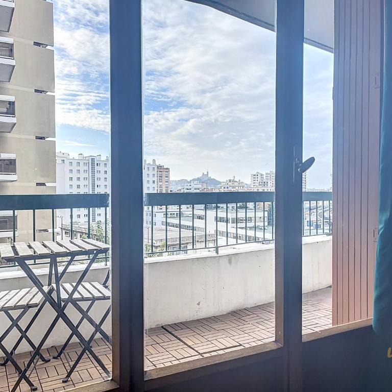 Appartement avec Balcon - Vue sur Notre Dame - Appartement 1 Chambre - 16