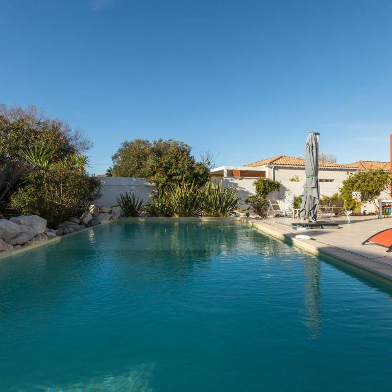 Le Trésor de Rochelongue Villa de Lujo Espaciosa con Piscina Infinita - Villa - 5