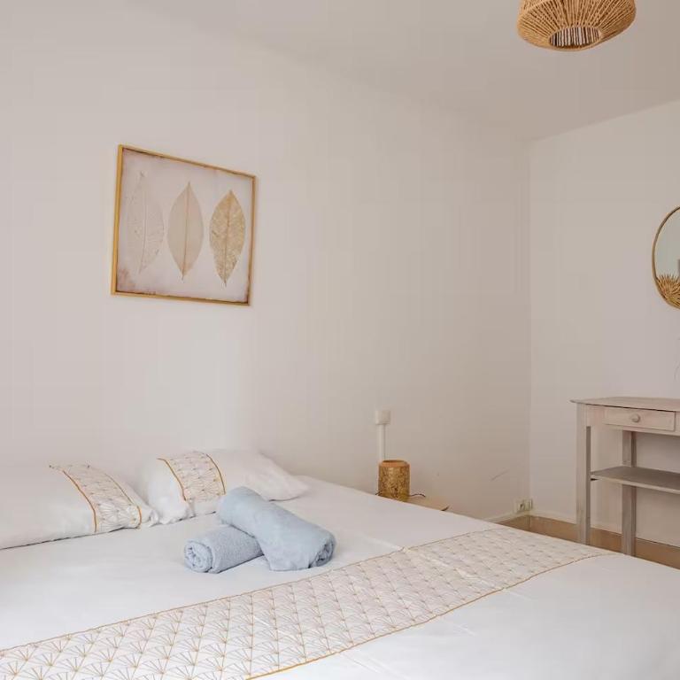 Aux Arènes, 30m des Arènes, Balcon, Clim - Apartment - 6