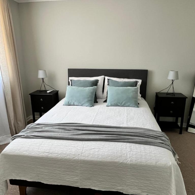 Departamento amplio, luminoso y acogedor - Two-Bedroom Apartment - 7