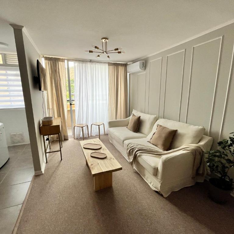 Departamento amplio, luminoso y acogedor - Two-Bedroom Apartment - 9