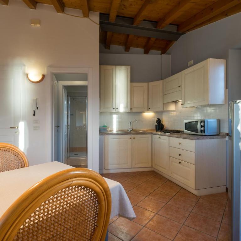 Residence Fondo La Campagnola - Appartamento con 2 Camere da Letto, Vista Lago e Terrazza - 26