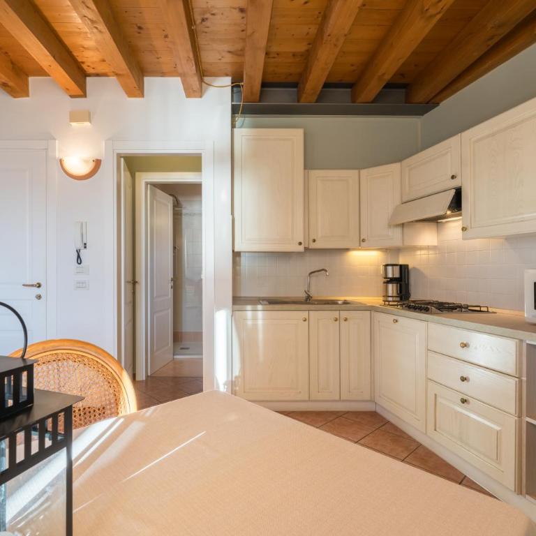 Residence Fondo La Campagnola - Appartamento con 2 Camere da Letto, Vista Lago e Terrazza - 32