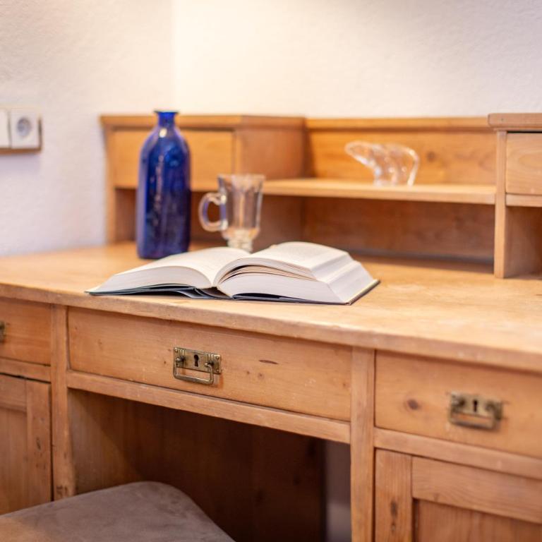 Appartements Fürstauer - Two-Bedroom Apartment with Balcony - 6