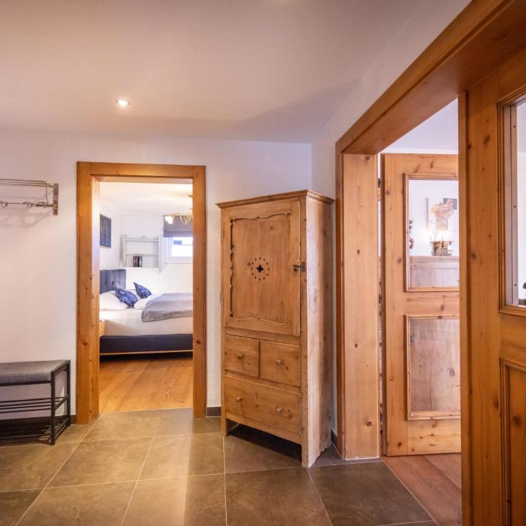 Appartements Fürstauer - Two-Bedroom Apartment with Balcony - 7