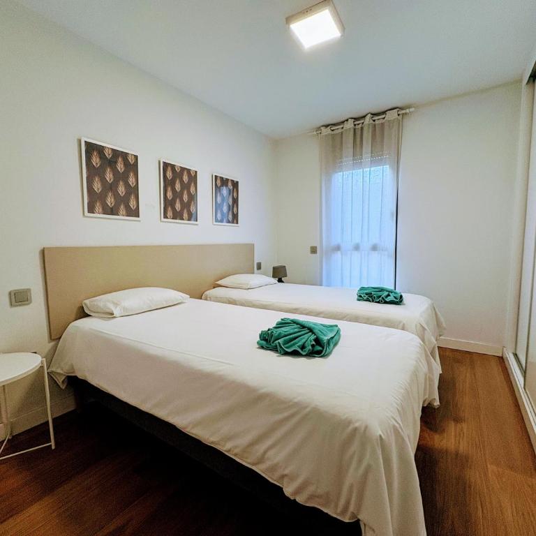 Las Canteras Deluxe - Two-Bedroom Apartment with Partial Ocean View - 14