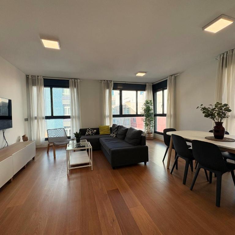 Las Canteras Deluxe - Two-Bedroom Apartment with Partial Ocean View - 11