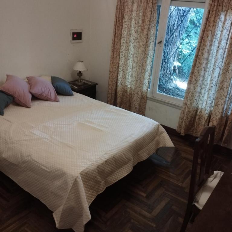 Excelente Casa 5 Ambientes - Casa de 3 dormitorios - 1