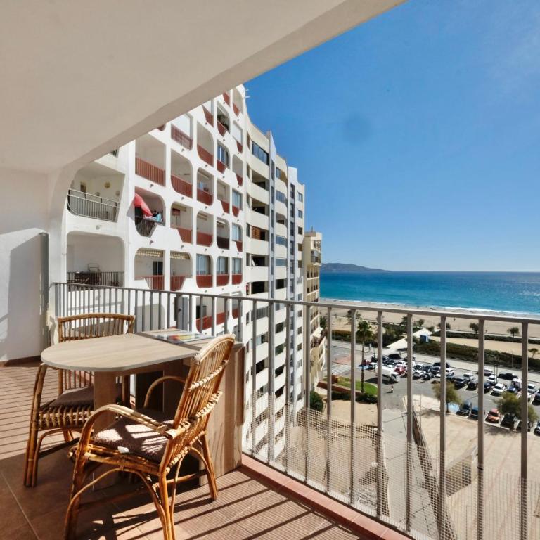 Delta Muga Silvia - Apartamento de 2 dormitorios - 1