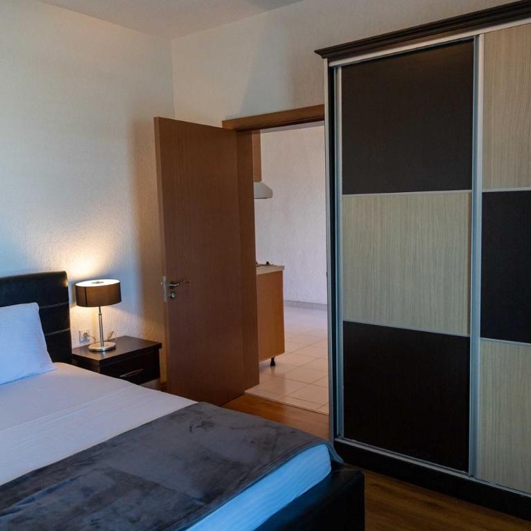 Sunshine Apartments - Apartman - 2