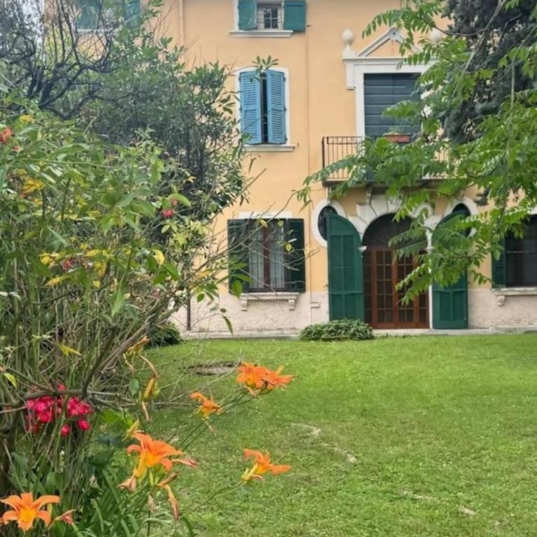 VeronaVera Residenza VillaMarianna Green Retreat - Apartment with Garden View - 4