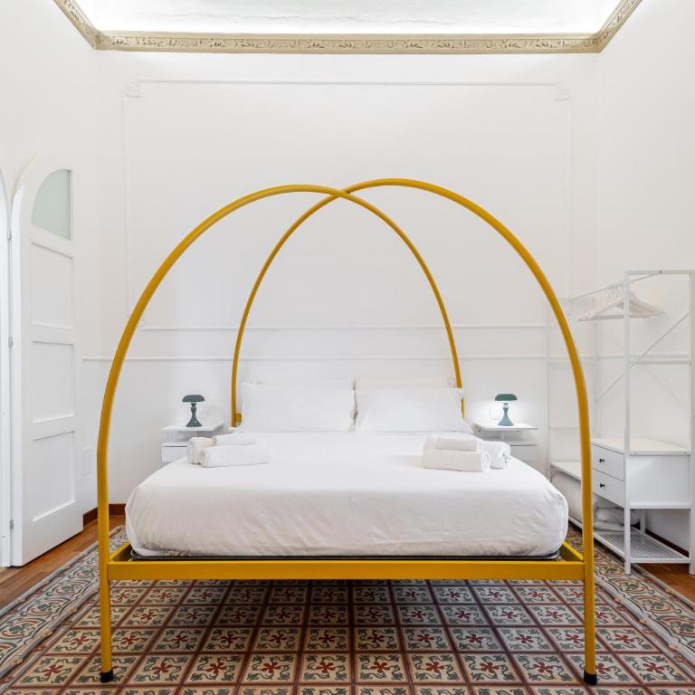 Liberty Boutique Apartment - Four-Bedroom Apartment - 4