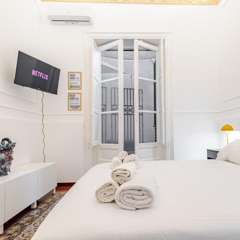 Liberty Boutique Apartment - Four-Bedroom Apartment - 17