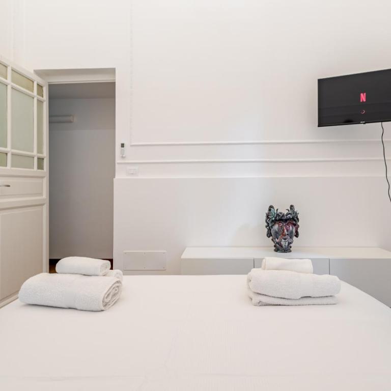 Liberty Boutique Apartment - Four-Bedroom Apartment - 19