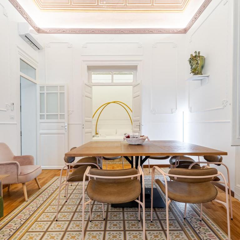 Liberty Boutique Apartment - Four-Bedroom Apartment - 2