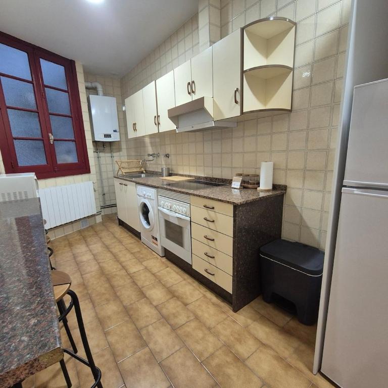 1A140 Apartamento en el centro de Gijon by R2R Consulting - Apartamento de 3 dormitorios - 13