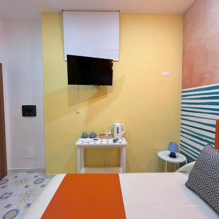 Sorrento Street View - Economy Double Room - 8