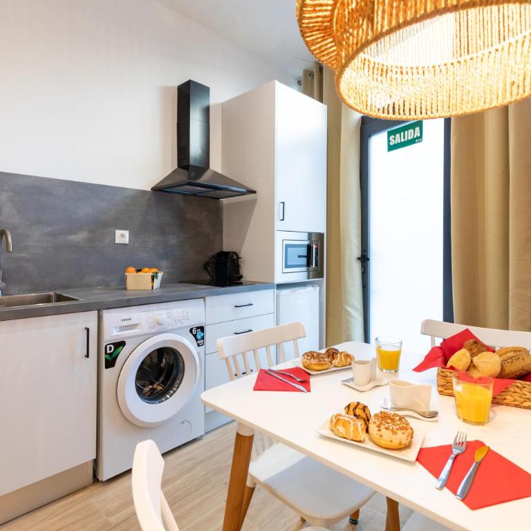 Travel Habitat Ruzafa Lofts - One-bedroom Loft Apartment - 6
