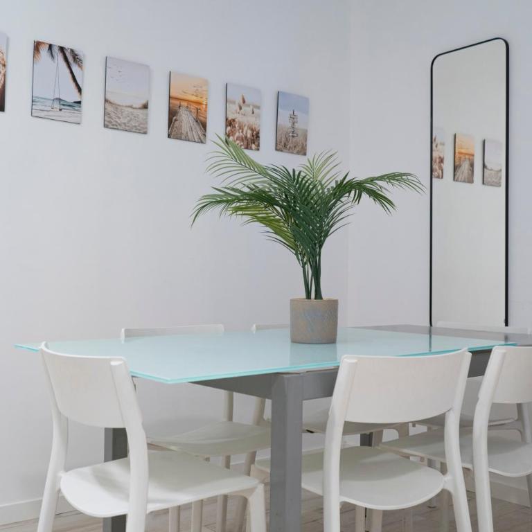 Oshun Plaza Castilla - Three-Bedroom Apartment - 9