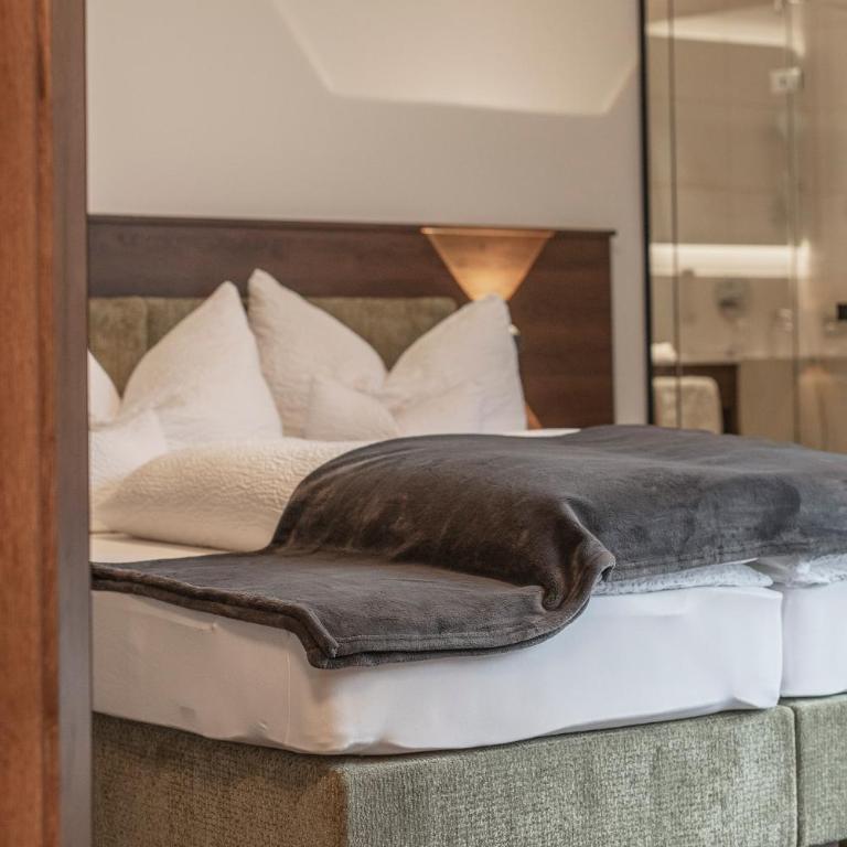 Home4You - Appartement 2 Chambres avec Balcon - 3