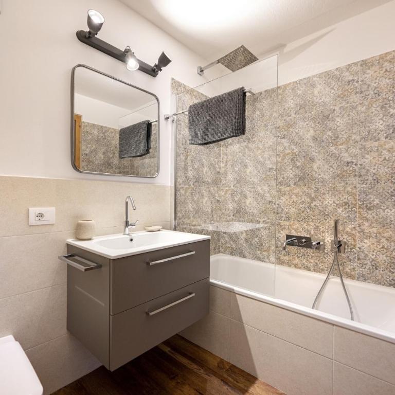 Apartments No7 Sella - Appartamento con 2 Camere da Letto e Vista Giardino - 15