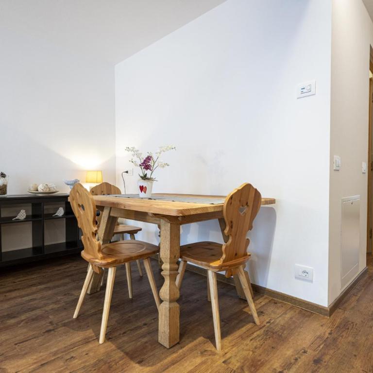 Apartments No7 Saslong - Appartamento con 1 Camera da Letto e con Giardino - 3