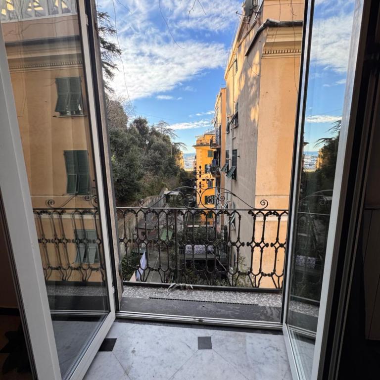 GENOVA Suites SANT'UGO - Appartamento con 2 Camere da Letto - 11