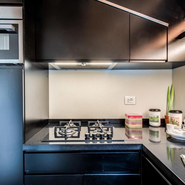 Stunning Venetian Apartment by Biennale Gardens - Five-Bedroom Apartment - 58