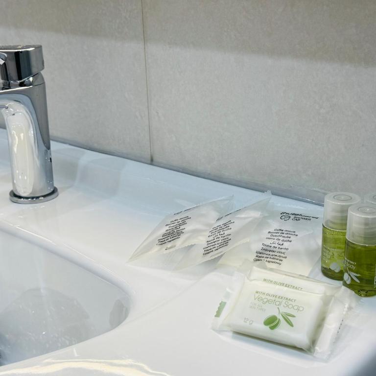 Villa Matilde - Camera Matrimoniale con Bagno Privato - 16