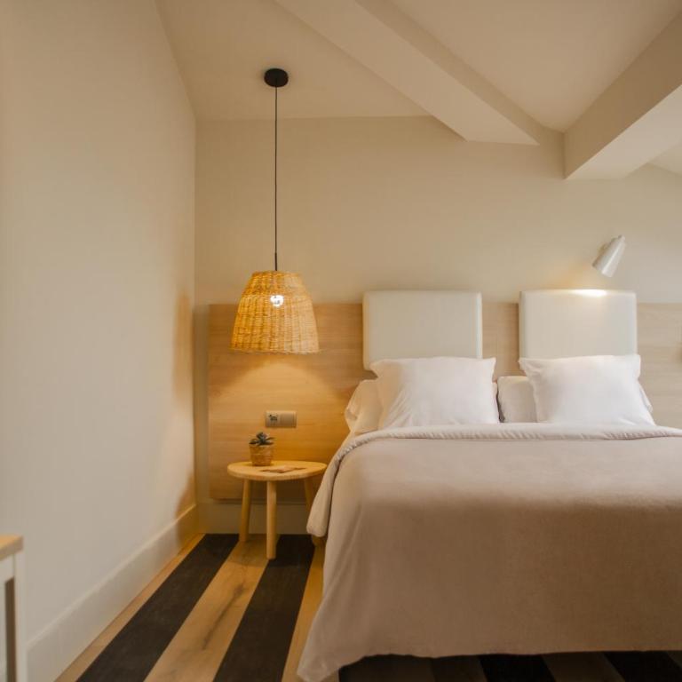 room Select Bilbao - Superior Deluxe Room - 3