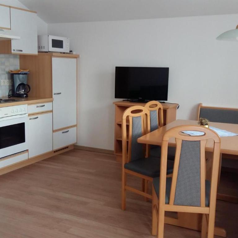 Ferienwohnung Scharfetter Anna - Apartment mit 2 Schlafzimmern und Dusche - 1