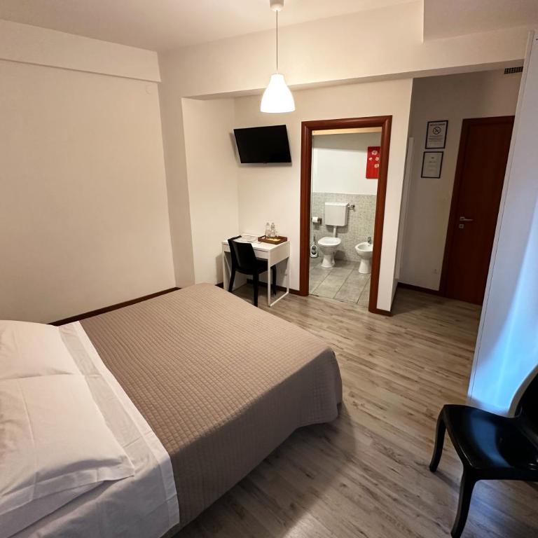 B&B Alla Casa di Lucia - Twin Room with Private Bathroom - 2