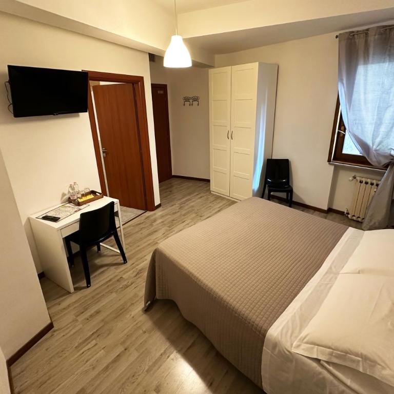 B&B Alla Casa di Lucia - Twin Room with Private Bathroom - 3