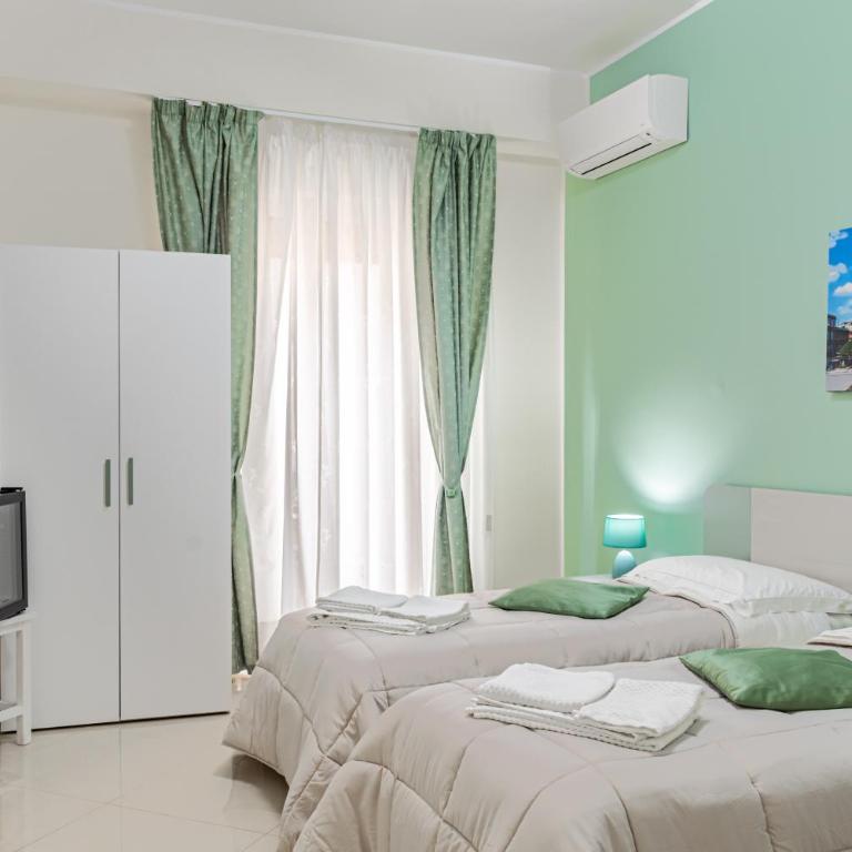 Sicily Trinacria House - Double or Twin Room with Private External Bathroom - 1