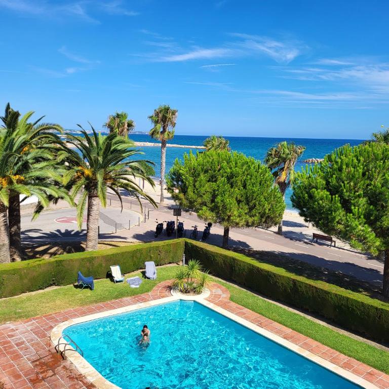 Cambrils primera linea de playa Urbanizacion La Dorada - Apartamento de 2 dormitorios - 1