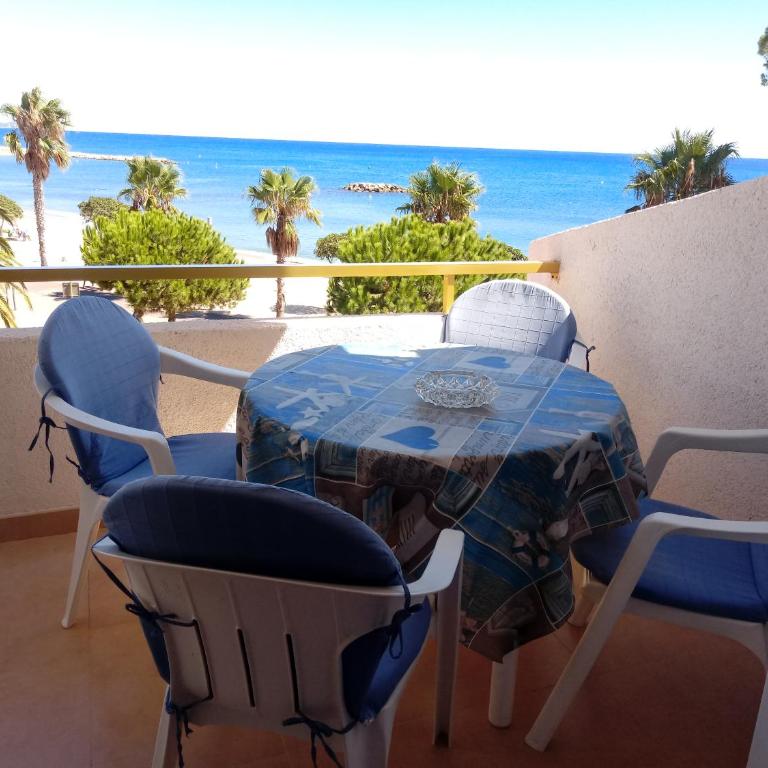Cambrils primera linea de playa Urbanizacion La Dorada - Apartamento de 2 dormitorios - 3