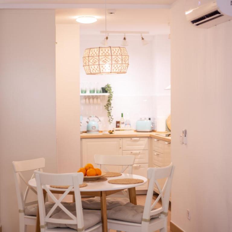 Apartamiento con naranjas - Apartamento de 3 dormitorios - 3
